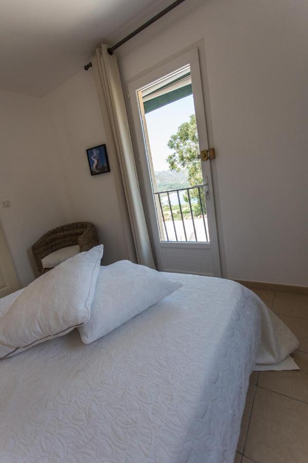 Appartement Terrasse La Citadelle Appartements Saint Florent Exterior photo